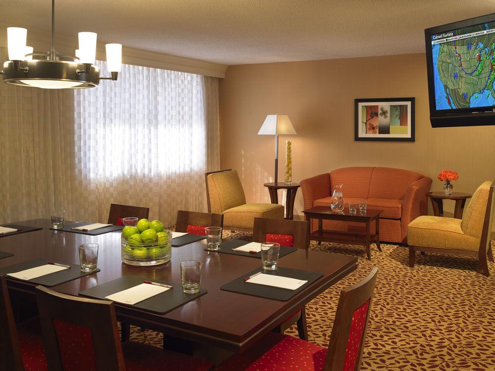 Marriott Kansas City Overland Park Exterior photo