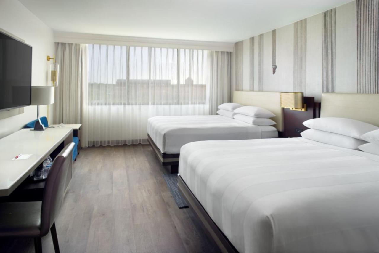 Marriott Kansas City Overland Park Exterior photo
