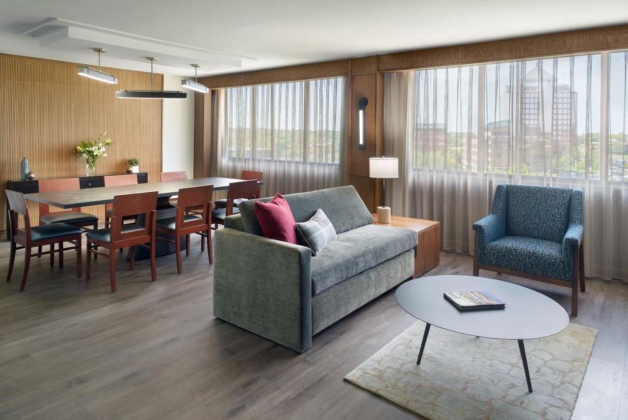 Marriott Kansas City Overland Park Exterior photo