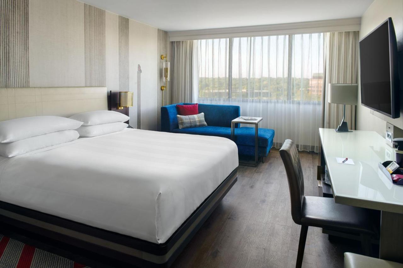 Marriott Kansas City Overland Park Exterior photo